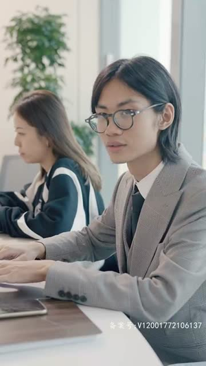 玫瑰冠冕（100集）在哪看
