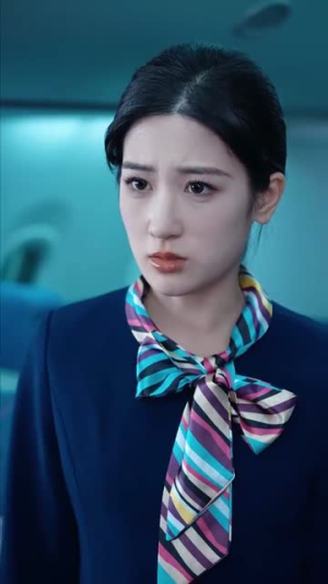 共你揽晴空（90集）短剧上热门