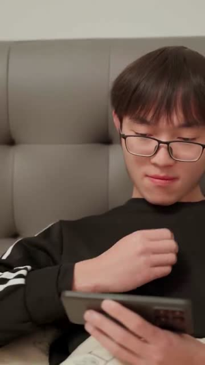 娇哄月亮（80集） 夸克在线观看
