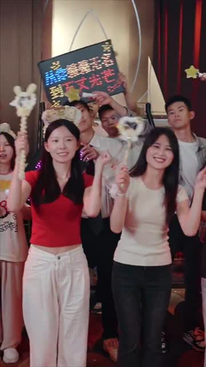 离婚后，前妻成了我最仰慕的歌坛天后（54集）免费观看就是爽