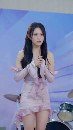 龙隐芳邻房客小姐请自重 (76集)全剧看到大结局