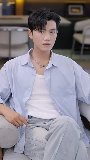 觉醒透视眼后我发现一座矿脉 (70集) 觉醒透视眼后我发现一座矿脉 (70集) 一起看短剧