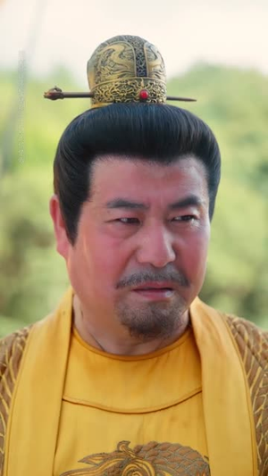 鼠蛇也敢遮龙目(53集) 鼠蛇也敢遮龙目(53集) 每日短剧推荐