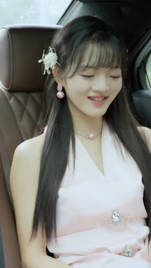 顶流她疯且迷人（78集）短剧后续更精彩