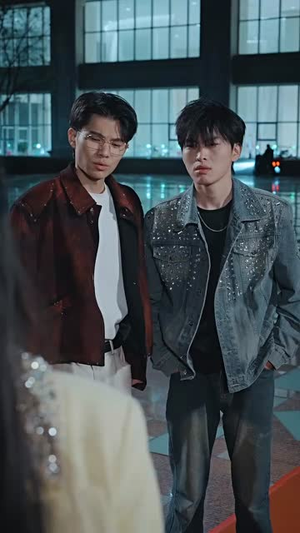 装穷被丢进恋爱盲盒后（71集）爱短剧爱追剧