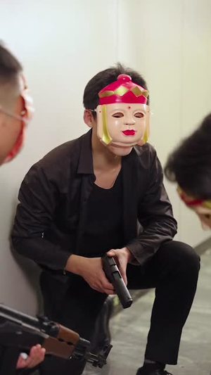 相亲遇警花，破案爽到飞起（80集）不用花钱看全剧