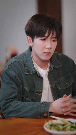 乞丐赠我通天眼（129集）热门短剧推广