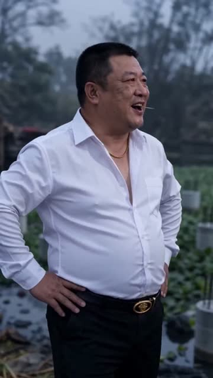在我地皮盖洋楼地基塌了你又慌了(50集) 在我地皮盖洋楼地基塌了你又慌了(50集)这短剧太好看了