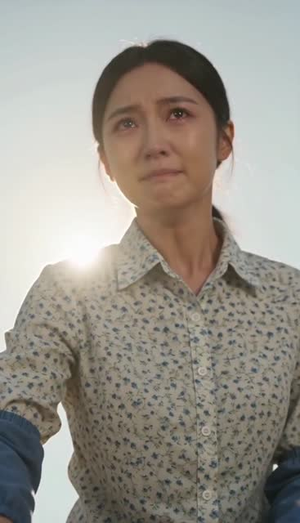 拦我婚车的无赖，最后给我铲牛粪（33集）百度在线观看