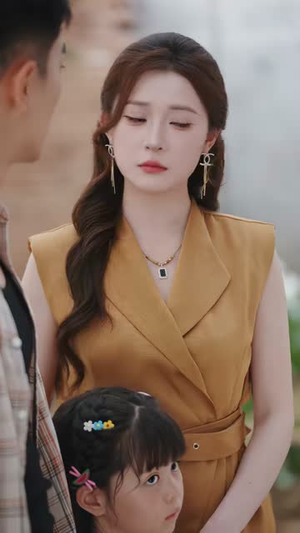 嘲笑我只会搬砖，女神老婆带崽接我回家（80集）越看越好看短剧