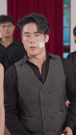 隐世武尊再出世(61集) 隐世武尊再出世(61集)火爆短剧推荐