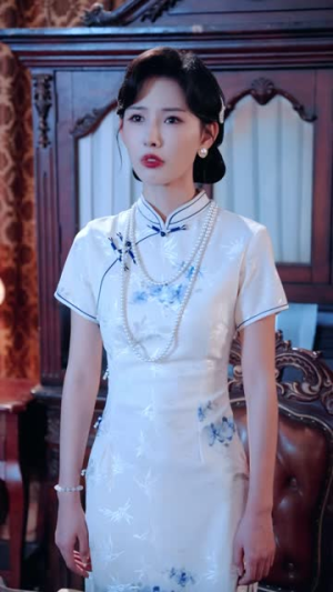 督军府大小姐,这枪我不封了(60集) 督军府大小姐,这枪我不封了(60集)火爆热门短剧
