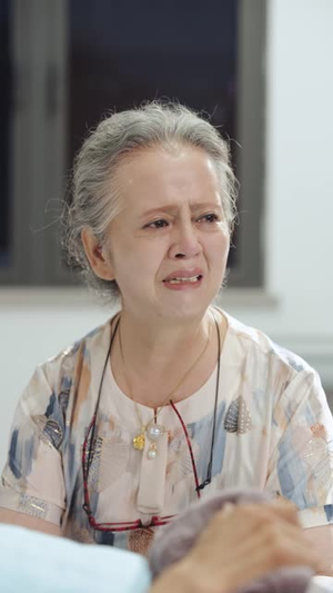 老姐妹(80 集) 老姐妹(80 集)最火的短剧