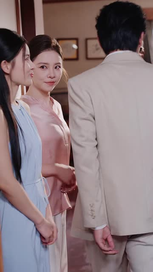 二婚当天，儿子带着整车嫁妆来认亲（69 集）爆款热门短剧