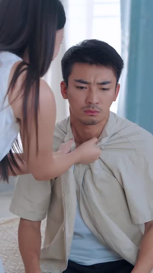 妹妹博士毕业宴上，我成了外人（70 集）流畅播放免费看