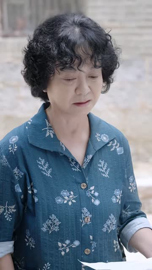 中了千万,我回村装穷(40 集) 中了千万,我回村装穷(40 集)精彩好看的短剧