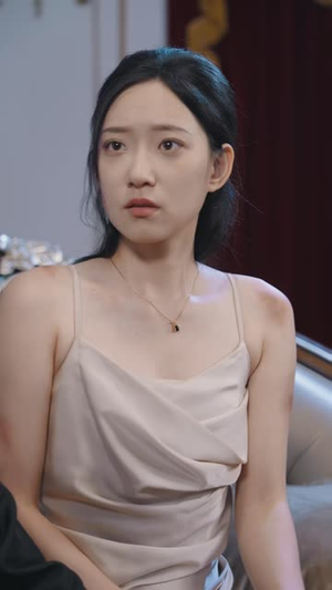 最后一个蛊师,下山收账(63 集) 最后一个蛊师,下山收账(63 集)民国短剧