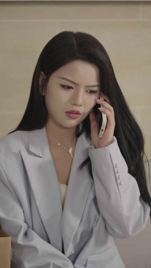 予她荆棘(60 集) 予她荆棘(60 集)多设备同步进度云端记录