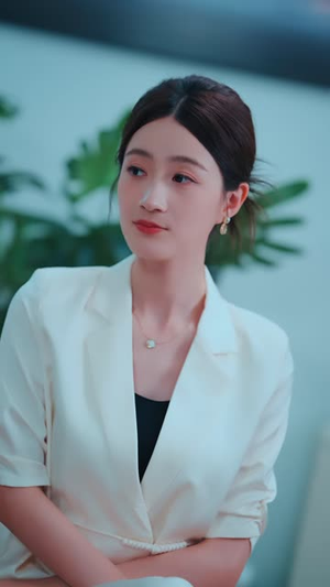 告别错爱后我光芒万丈(60 集) 告别错爱后我光芒万丈(60 集)解压短剧