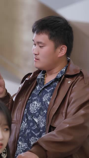 反套路弹幕后猪肉精舍友自食恶果(41 集) 反套路弹幕后猪肉精舍友自食恶果(41 集)智能投屏电视端适配版