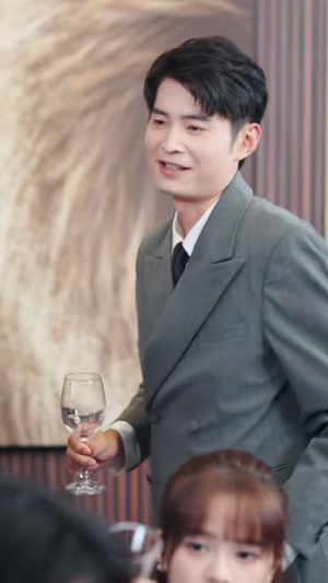 谢先生，请慢热（93 集）疯批男主